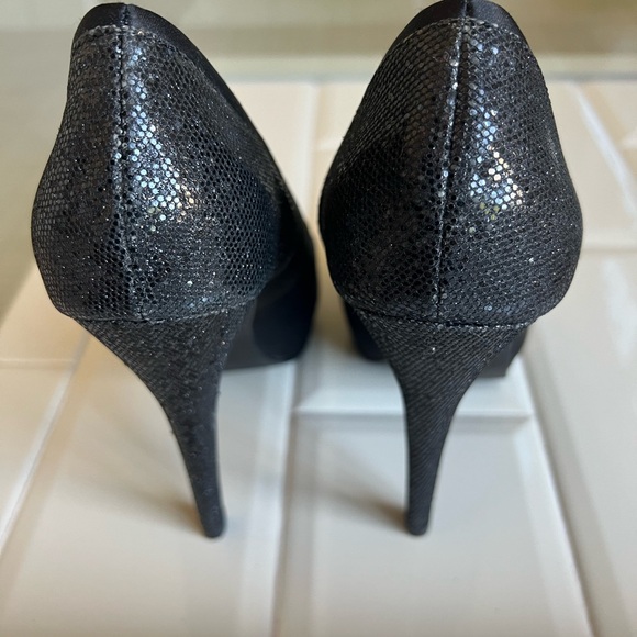 Steve Madden black heels with sequence - Picture 3 of 4